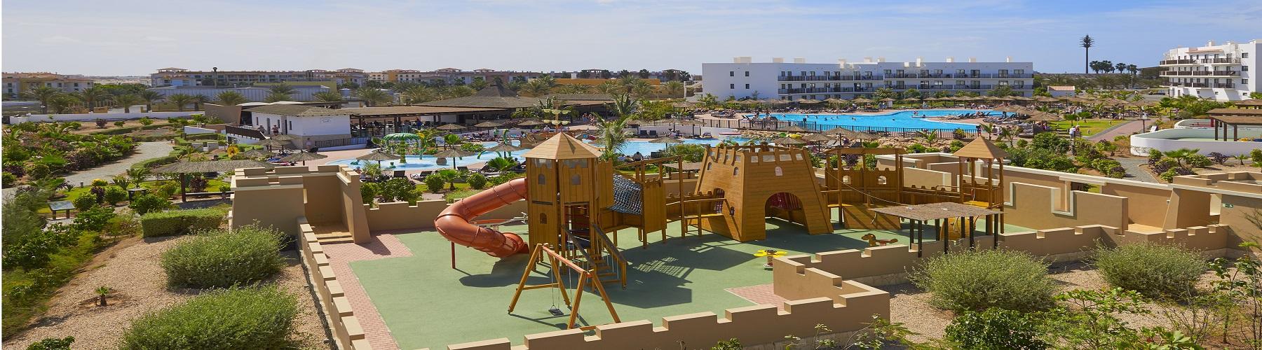 Детский клуб в отеле Melia Dunas Beach