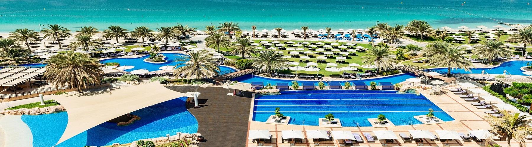 Территория отеля The Westin Dubai Mina Seyahi Beach Resort and Marina